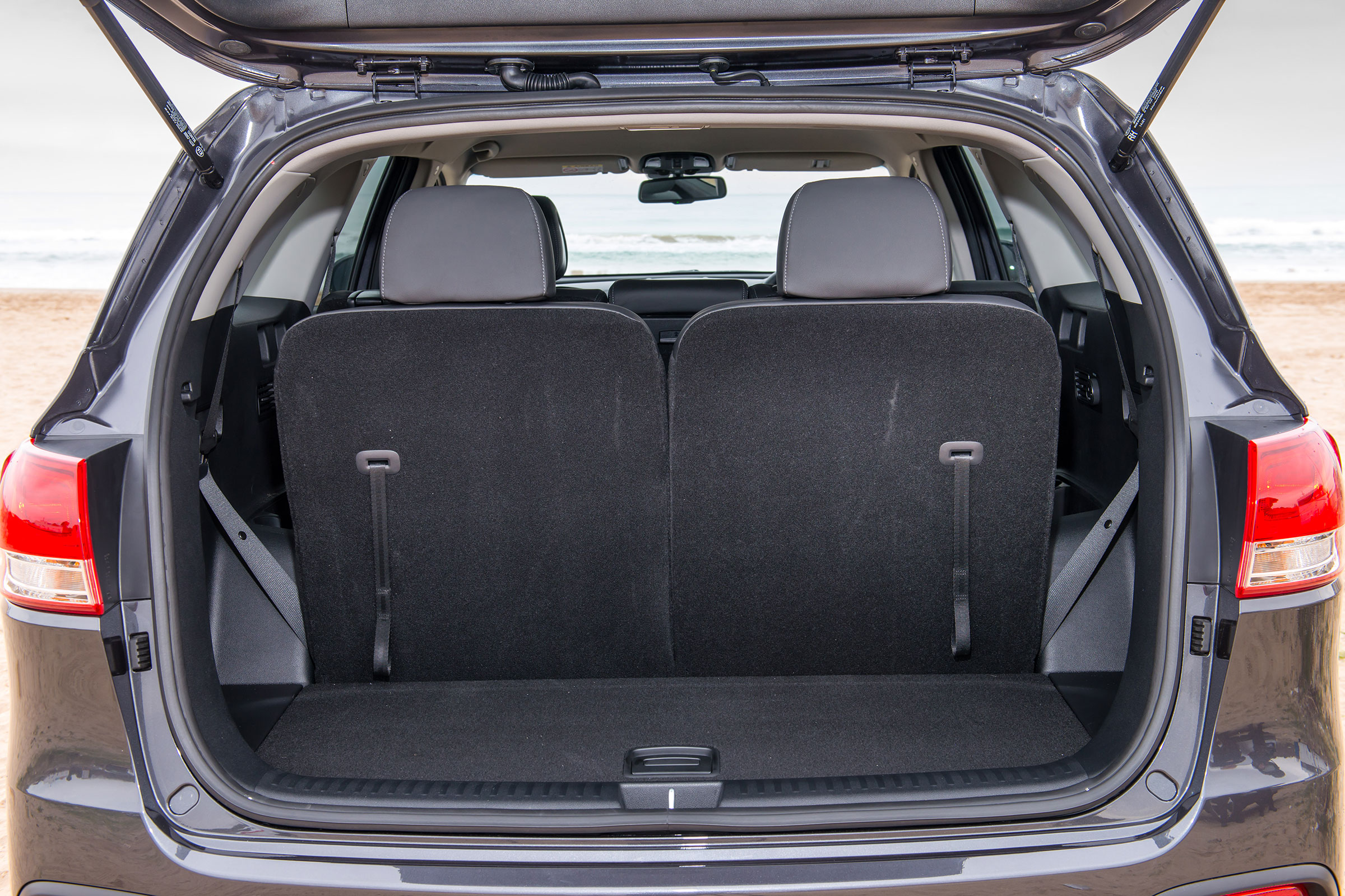 Kia Sorento KX-2 - rear seats