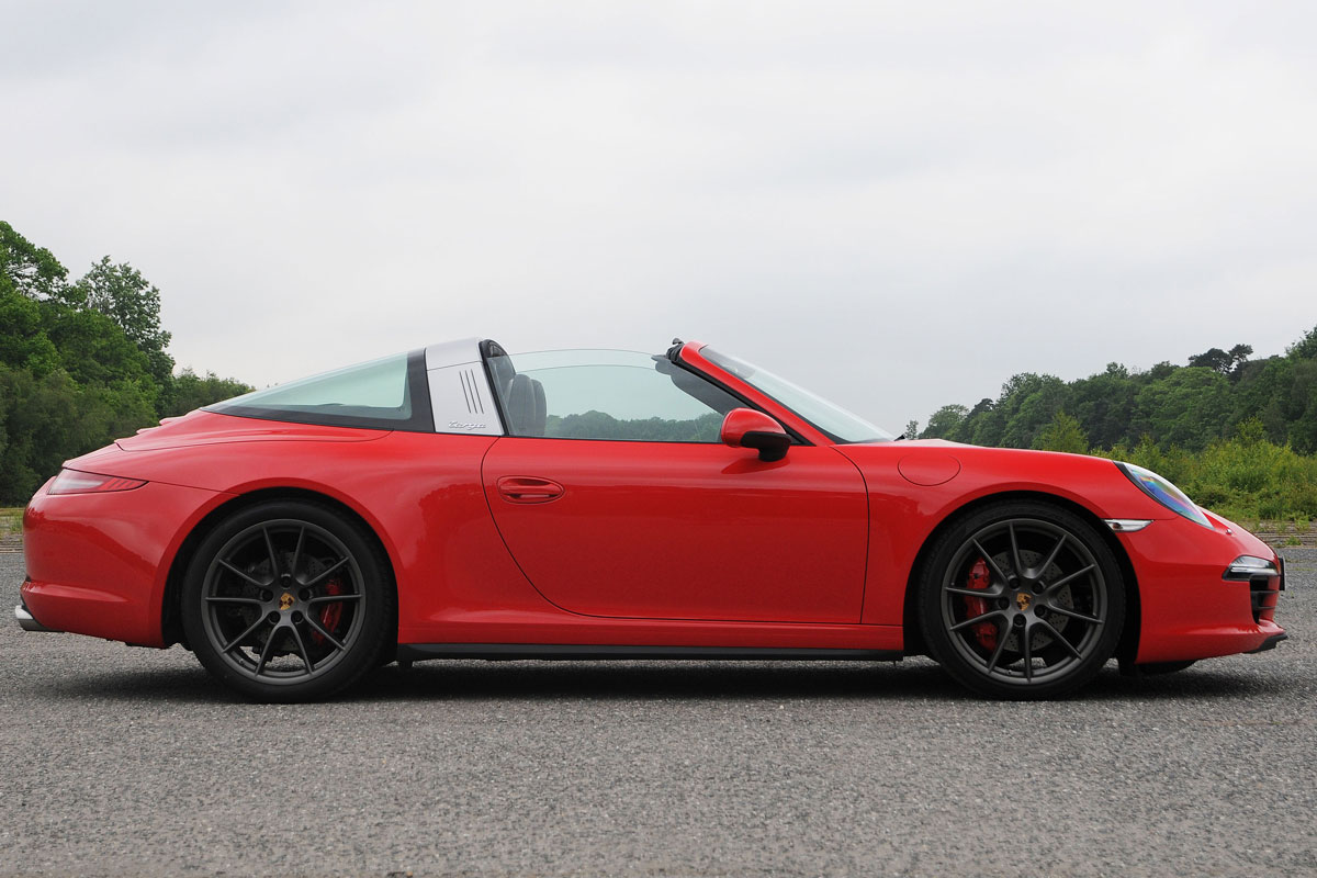 Porsche 911 Targa 4S roof
