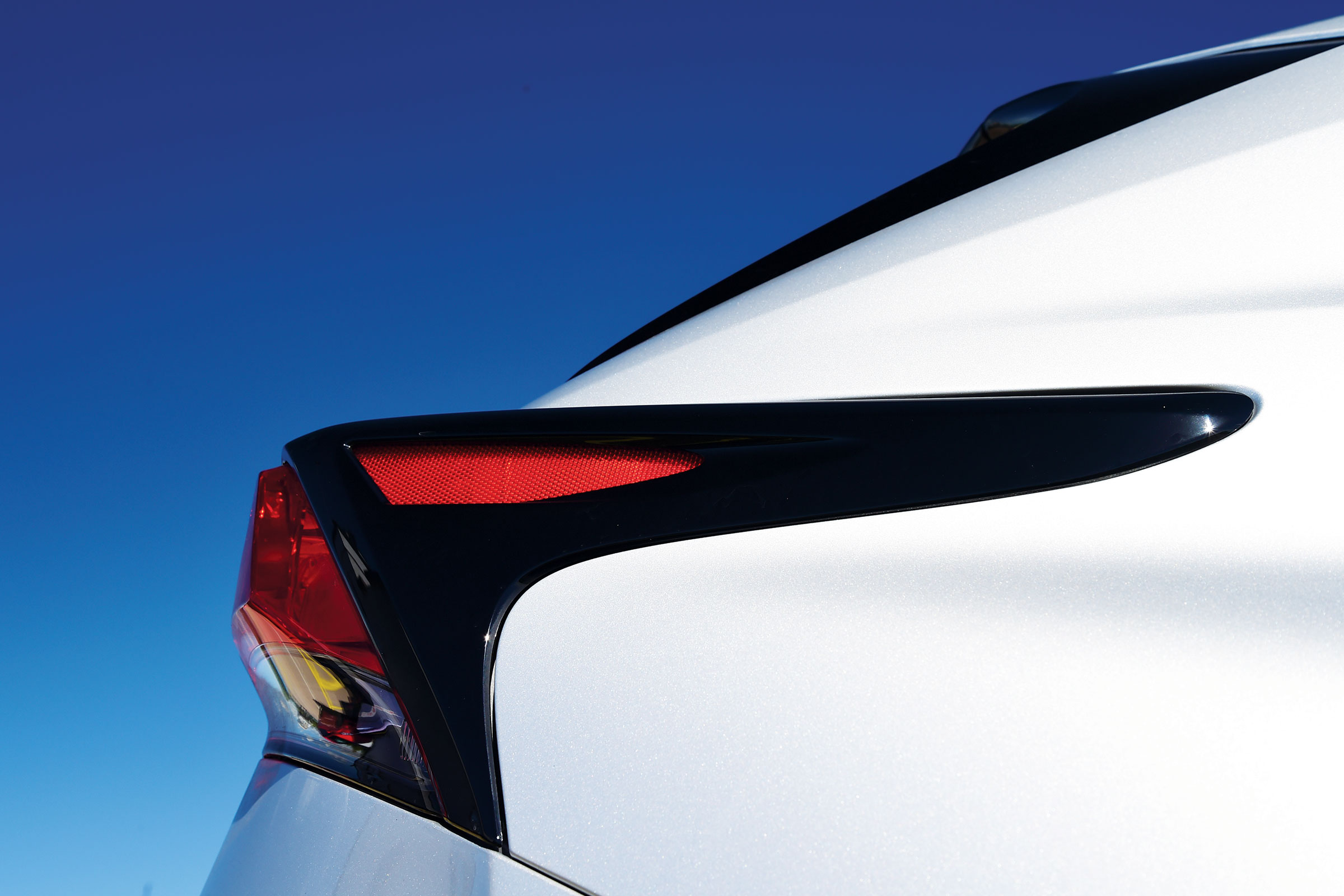 Lexus NX - rear light detail