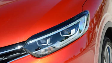 New Renault Kadjar 2015 light