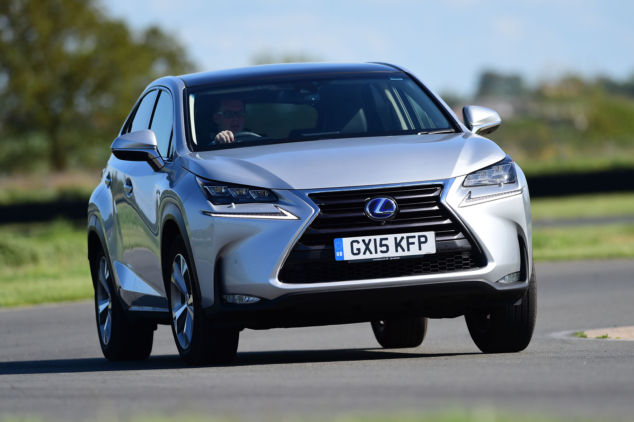 Lexus NX - front action