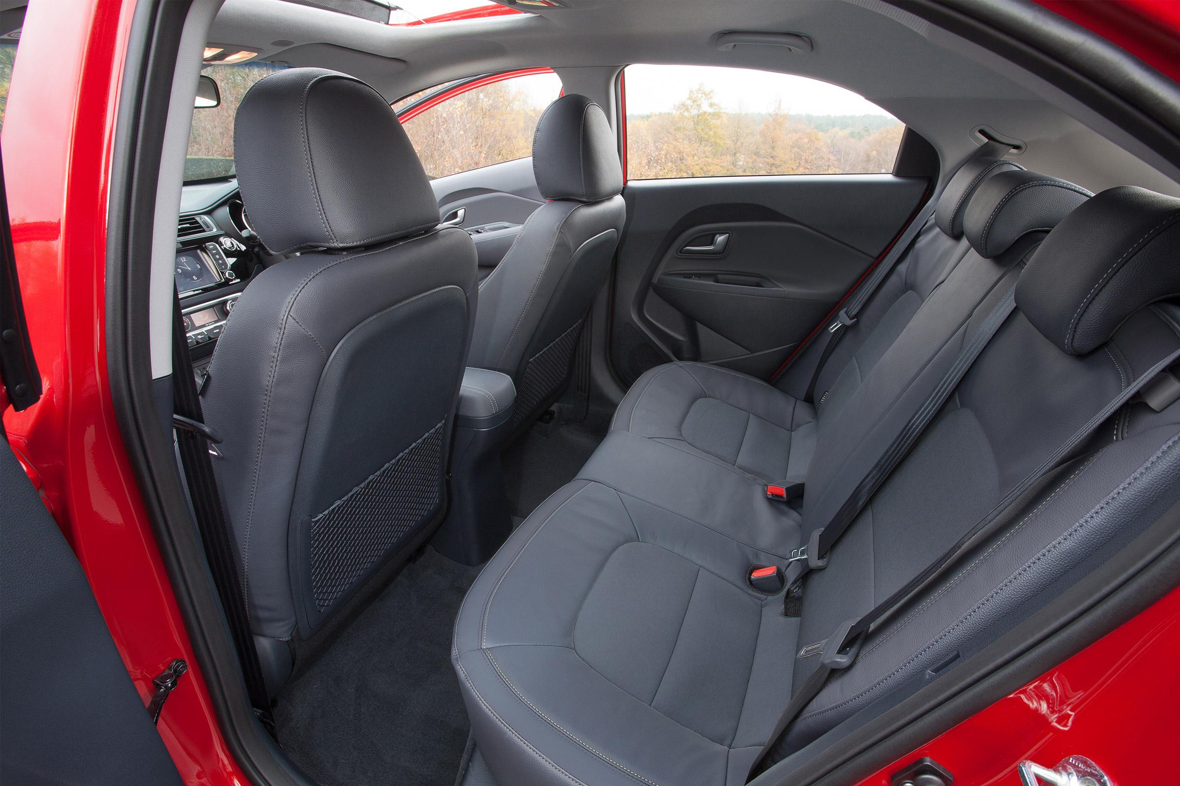 Kia Rio 2015 seats