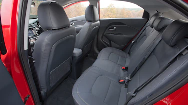 Kia Rio 2015 seats