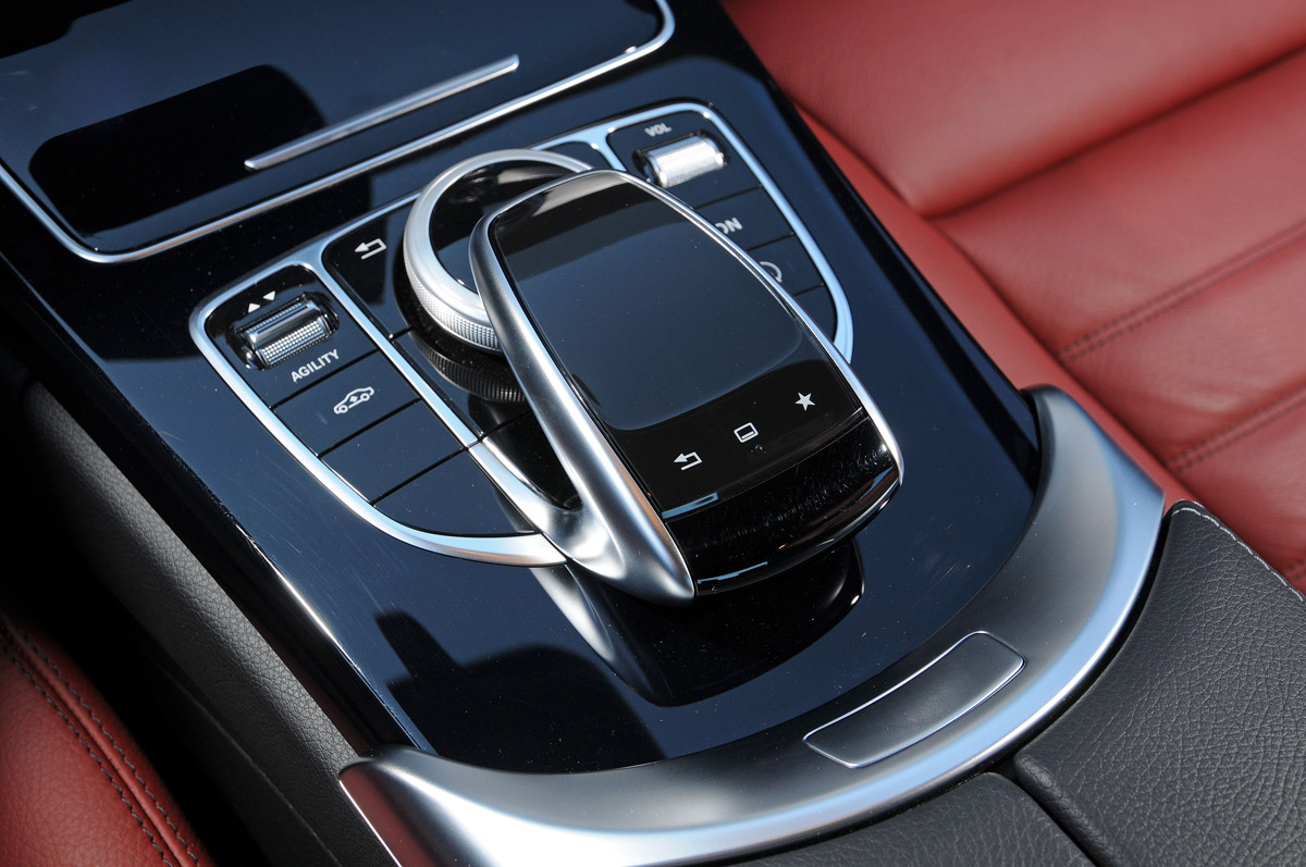 Mercedes C-Class 2014 console