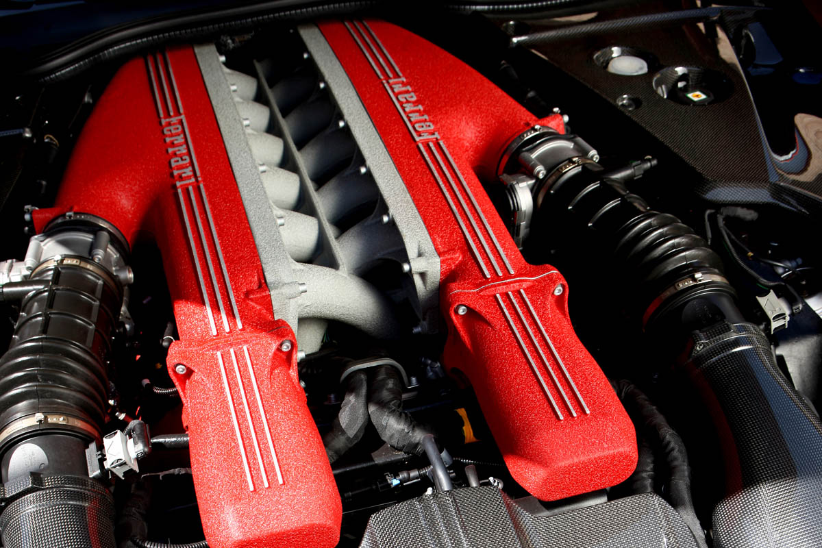 Ferrari F12 Berlinetta engine