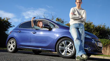 Peugeot 208 front static