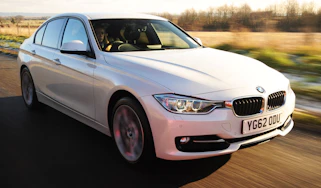 BMW 320i xDrive front tracking