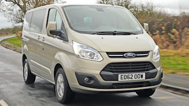 Ford Tourneo Custom front tracking