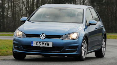 Volkswagen Golf 1.6 TDI SE front cornering