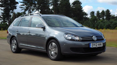 Volkswagen Golf Estate front