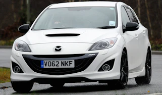Mazda 6 saloon front cornering