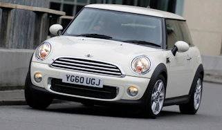 MINI front cornering
