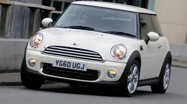 MINI front cornering