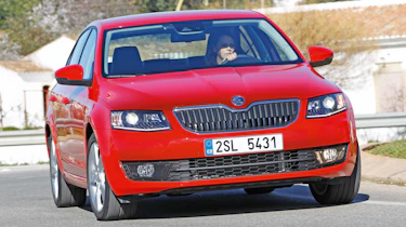 Skoda Octavia front cornering