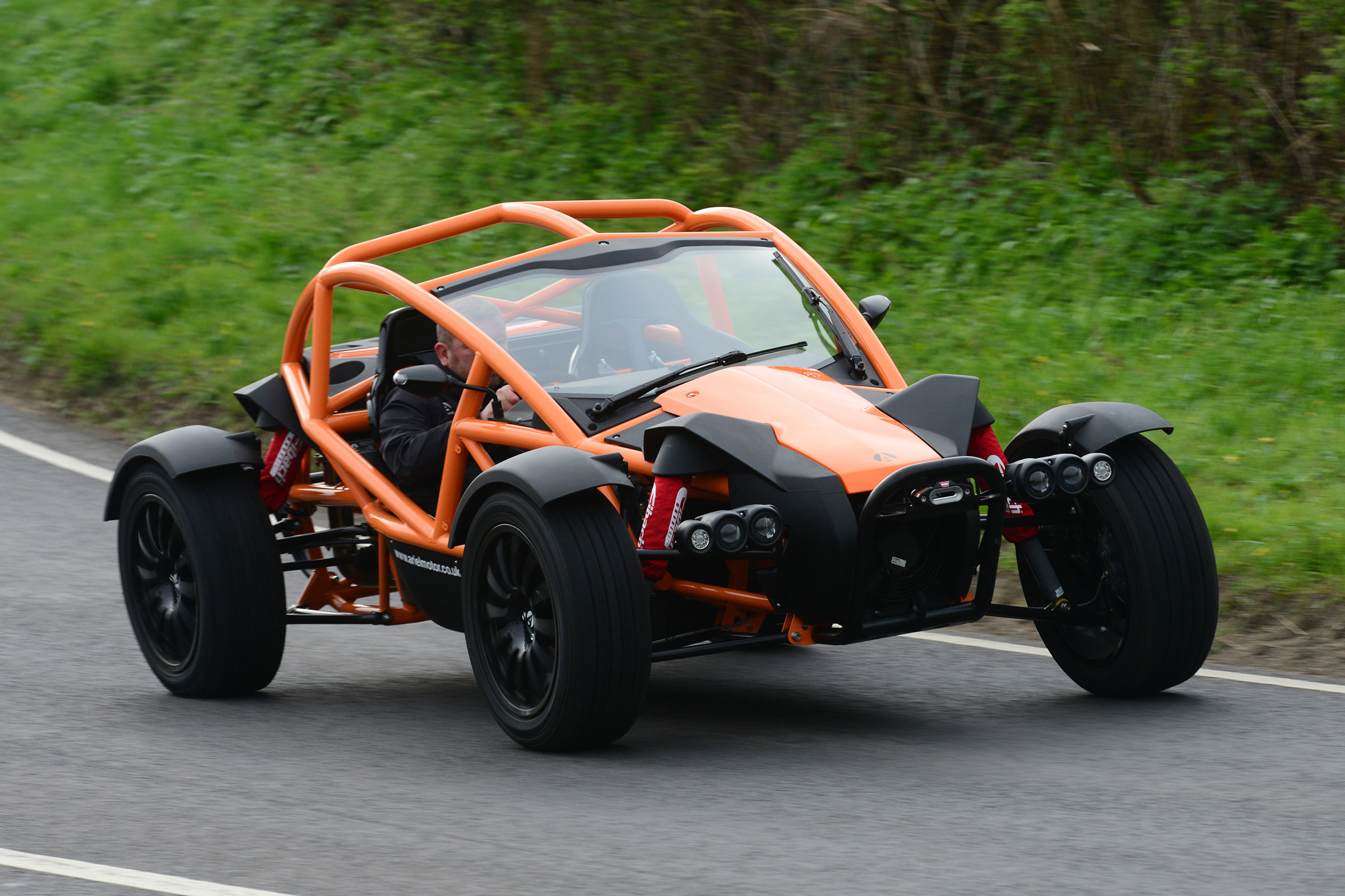Ariel Nomad - front cornering
