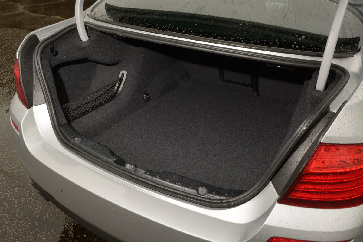 BMW 5 Series saloon 2013 boot