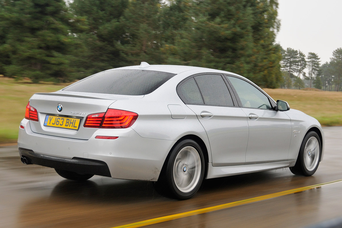 BMW 5 Series saloon 2013 rear track
