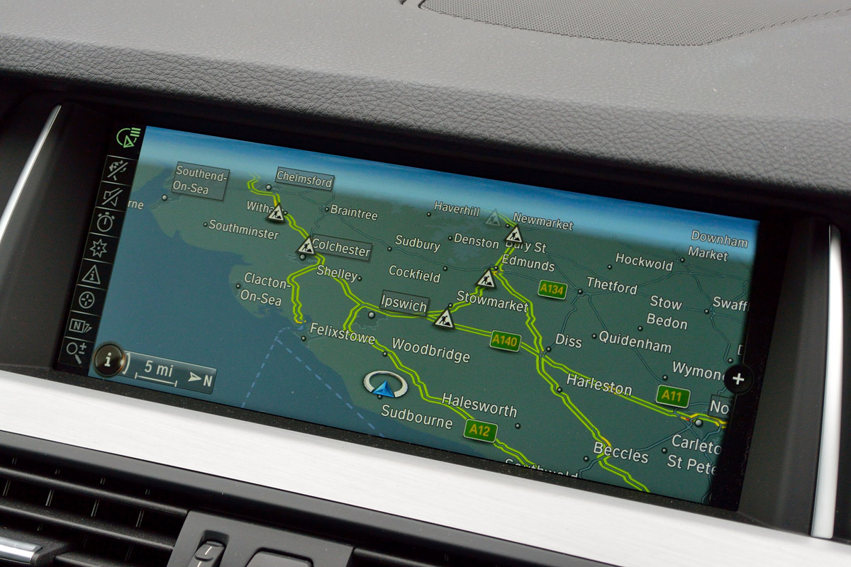 BMW 5 Series saloon 2013 sat nav