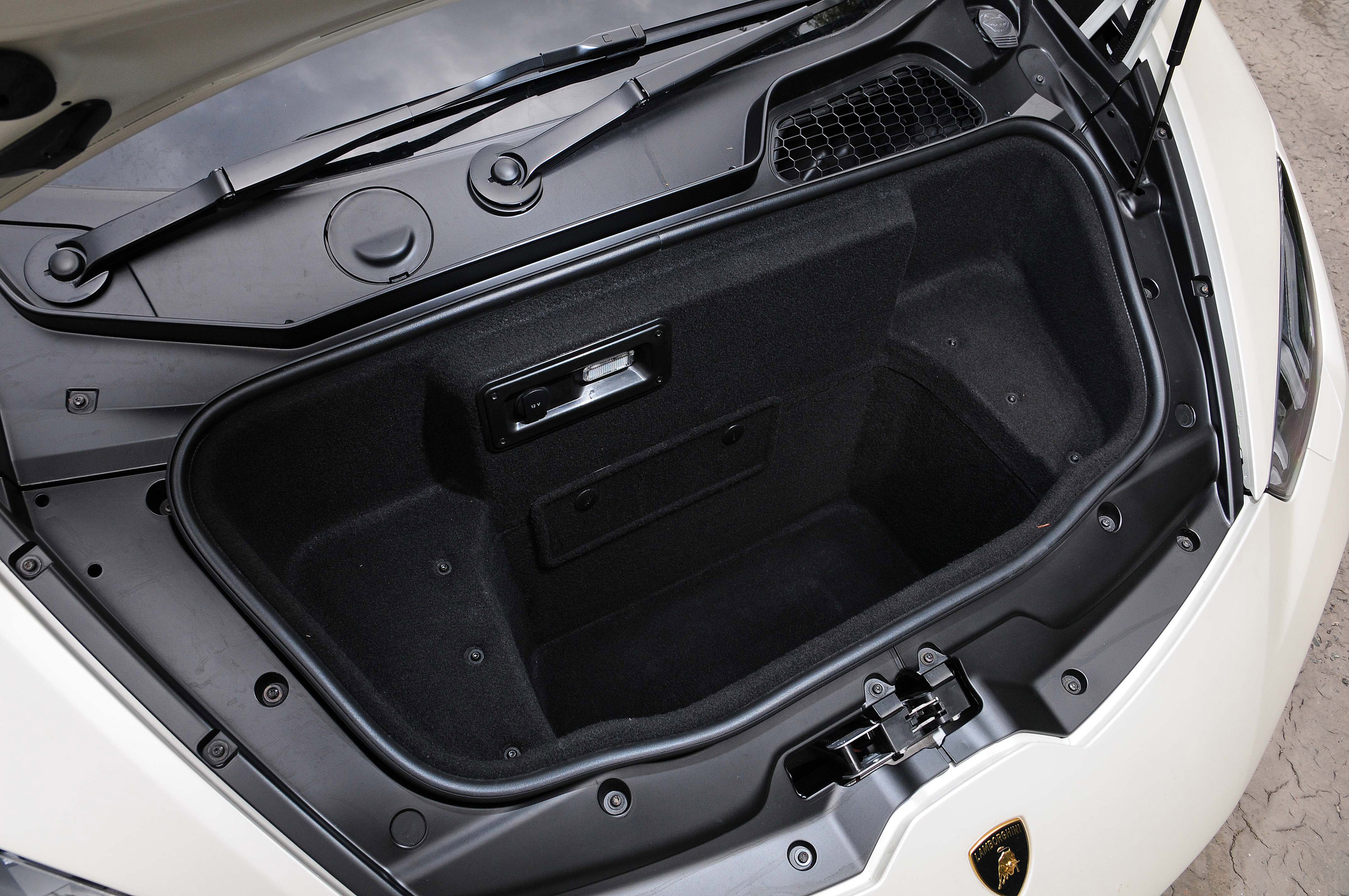 New Lamborghini Huracan boot
