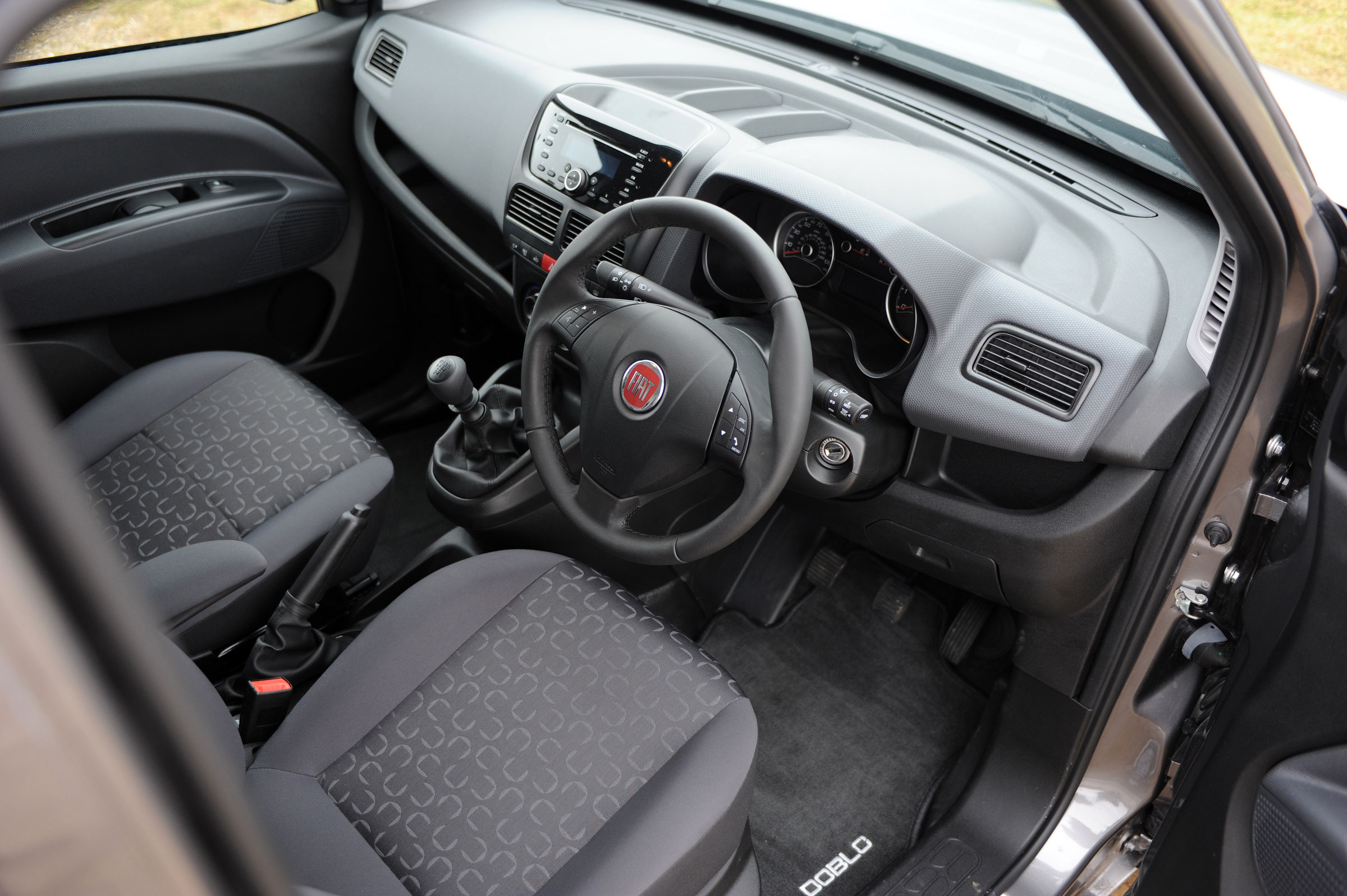 Fiat Doblo Cargo van 2015 - interior