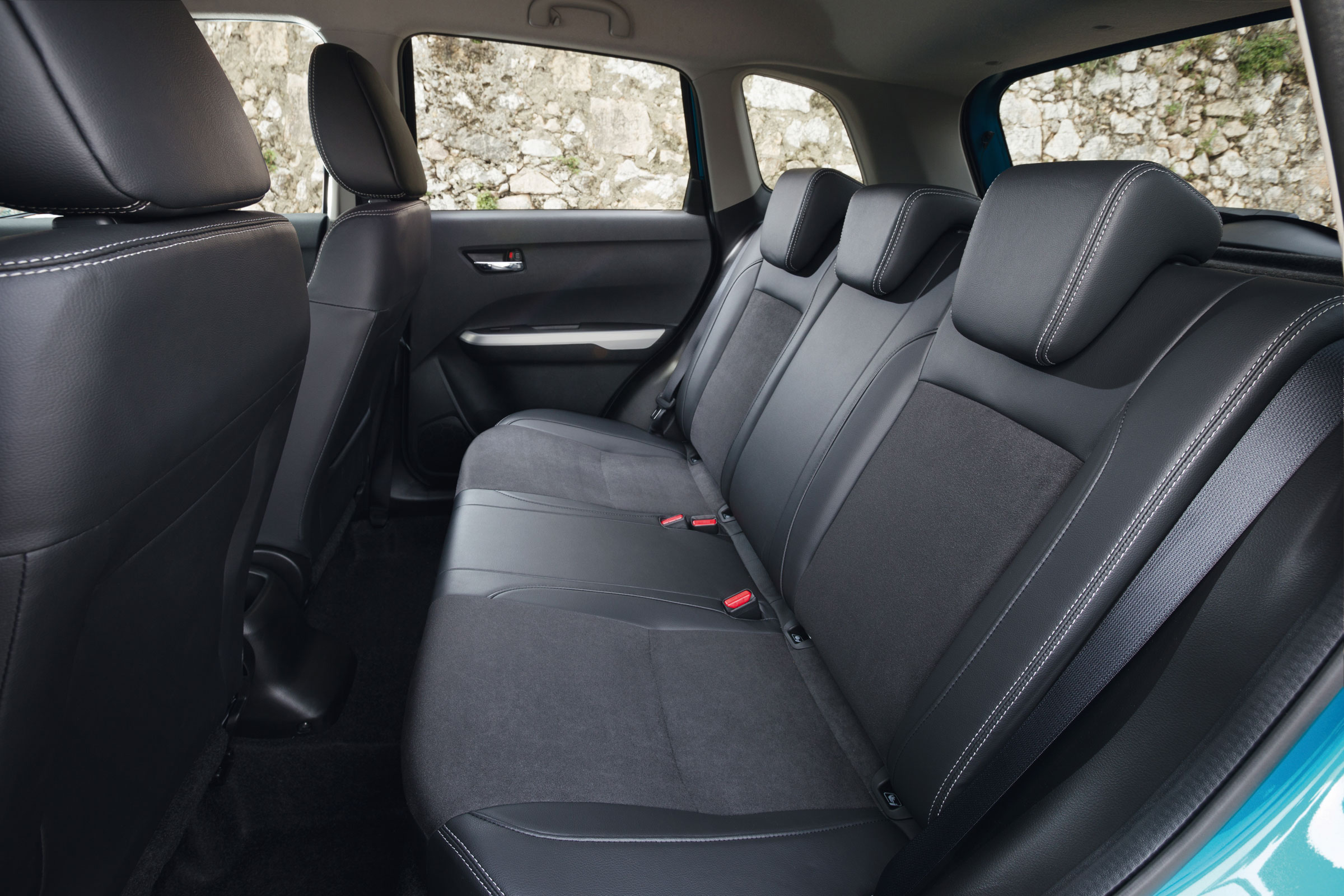 Suzuki Vitara - rear seats
