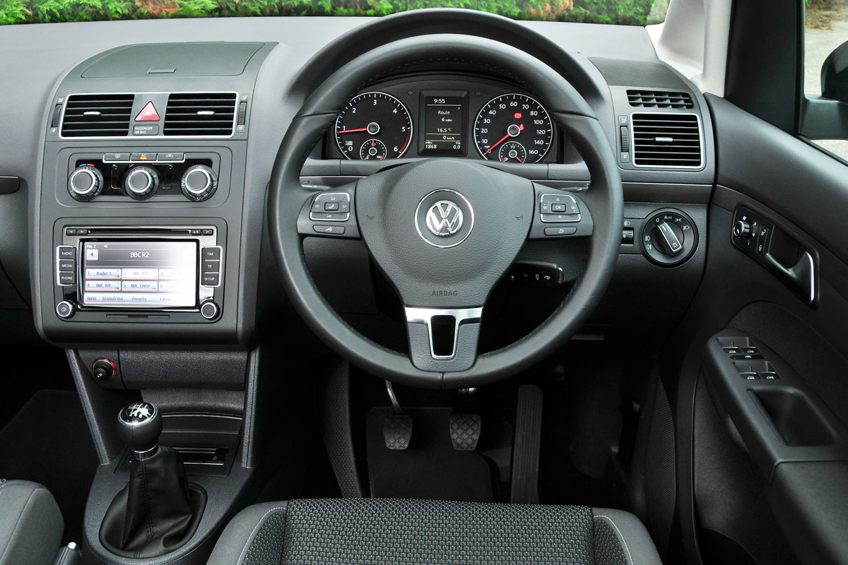 VW Touran dashboard