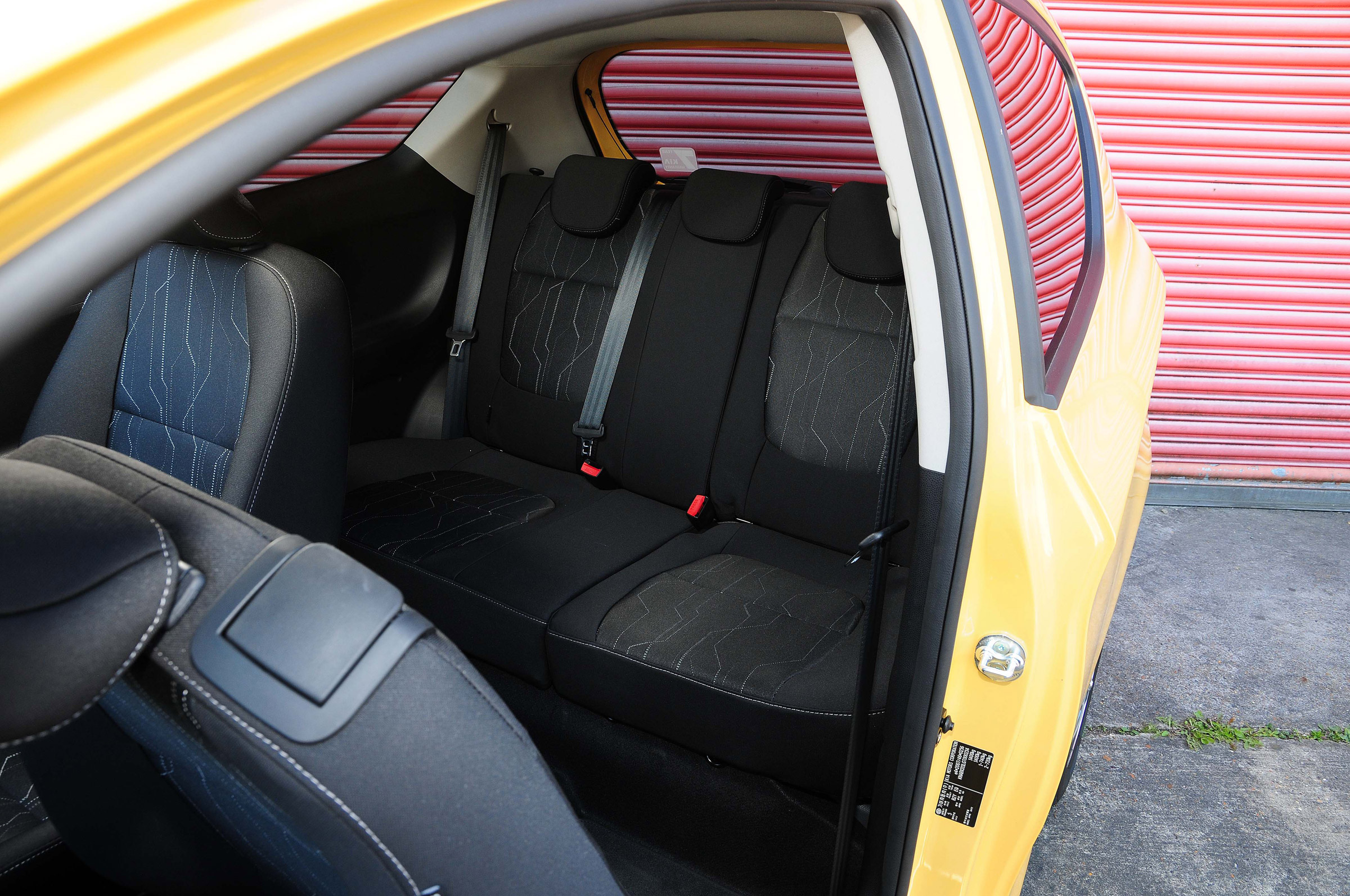 Kia Picanto SR7 2015 rear seats
