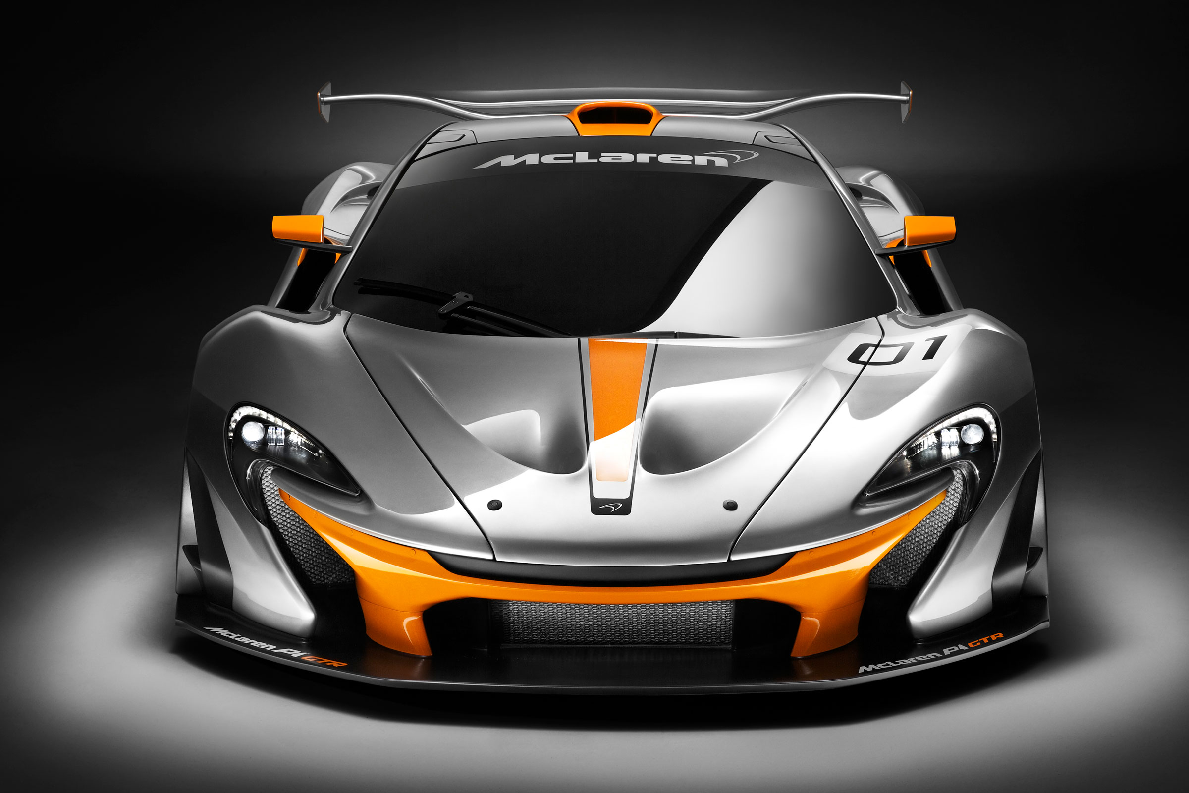 McLaren P1 GTR nose