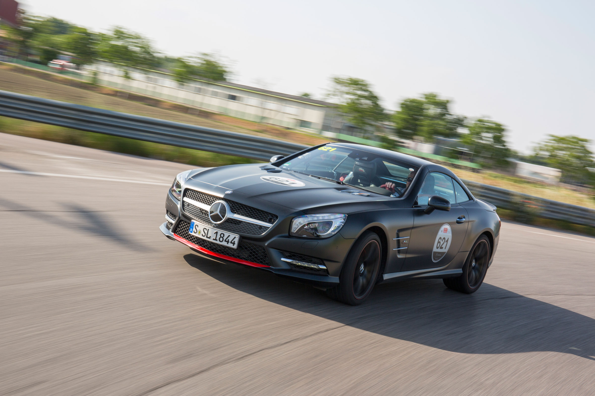 Mercedes SL Mille Miglia 417 - front 