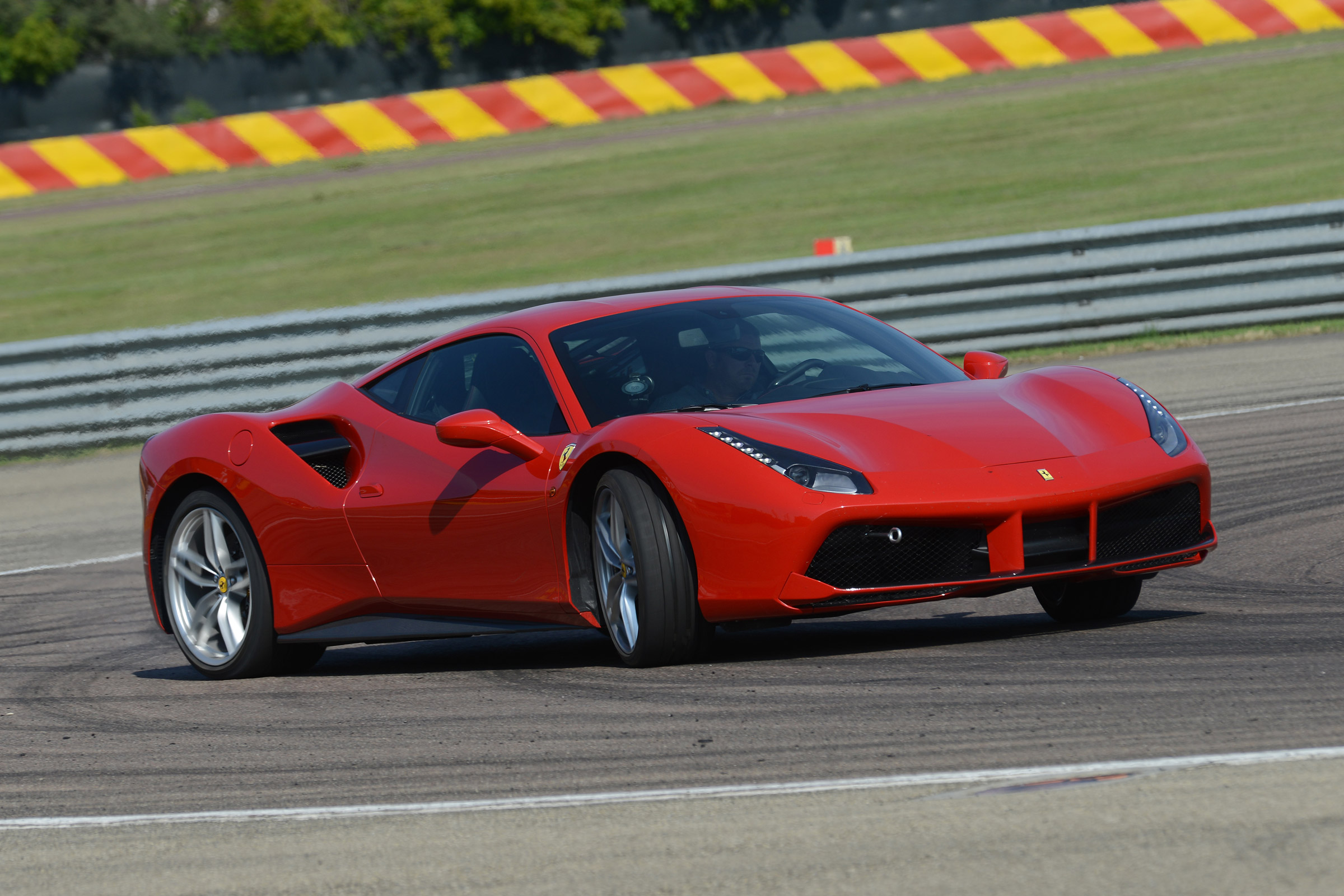 Ferrari 488 GTB drift