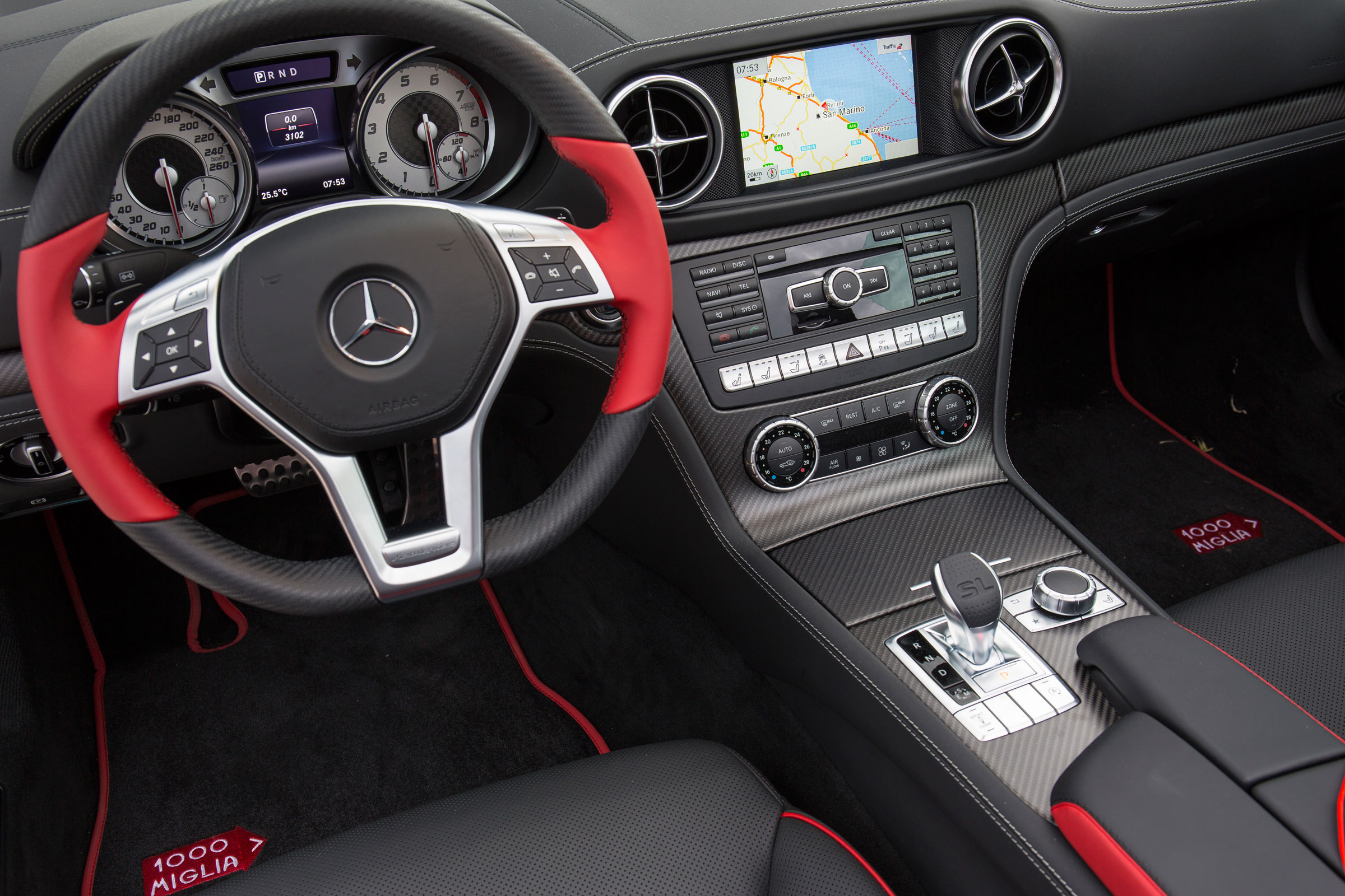 Mercedes SL Mille Miglia 417 - interior