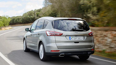 Ford S-MAX Titanium rear