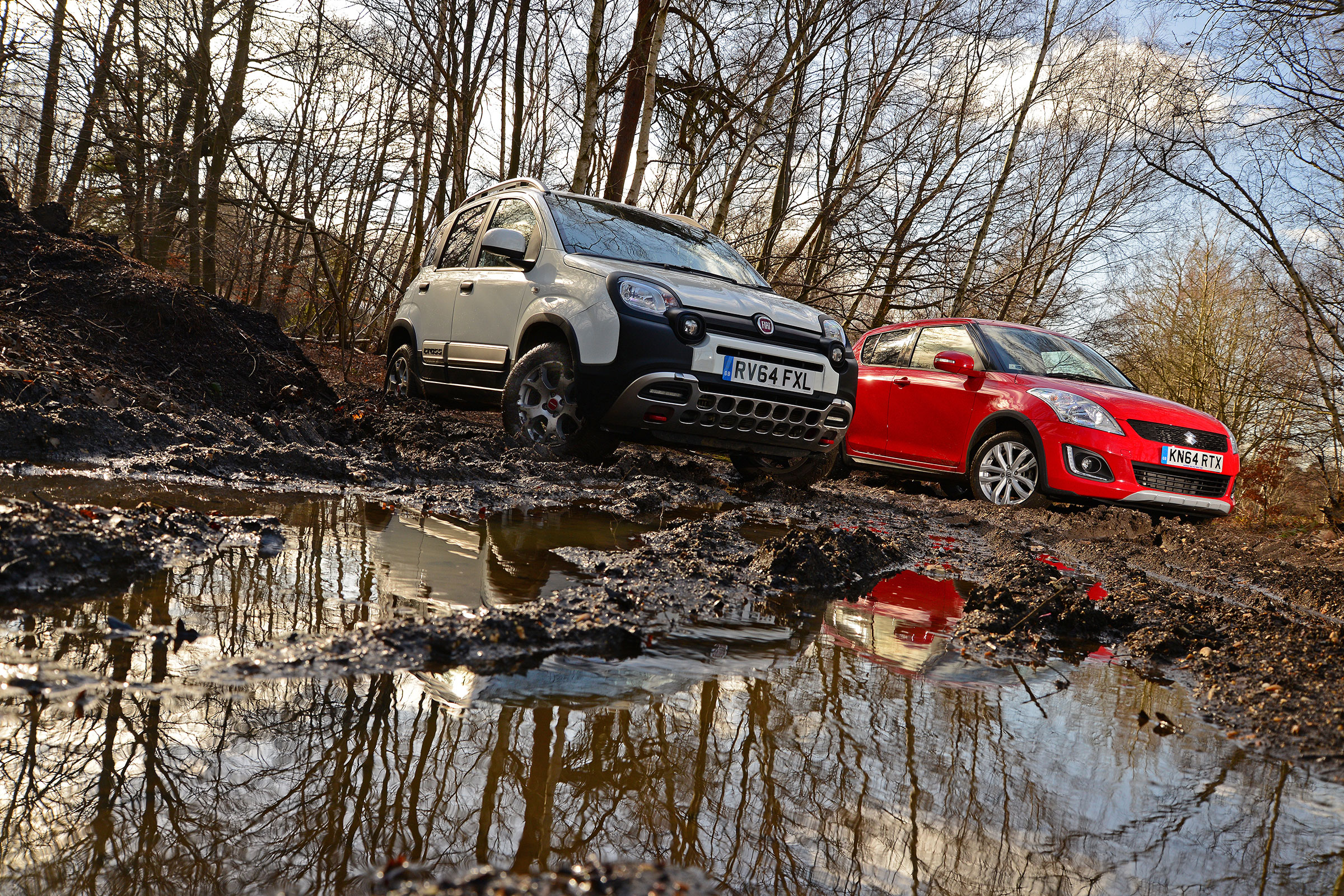 Fiat Panda Cross vs Suzuki Swift 4x4