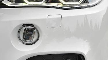 BMW X5 M50d Front light