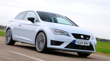 Seat-Leon-cupra-front-quarter
