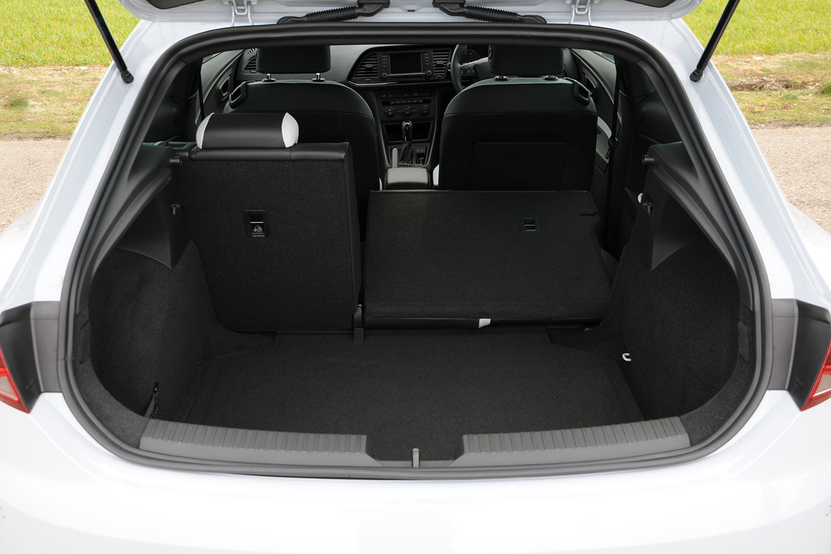 Seat-Leon-Cupra-boot-space