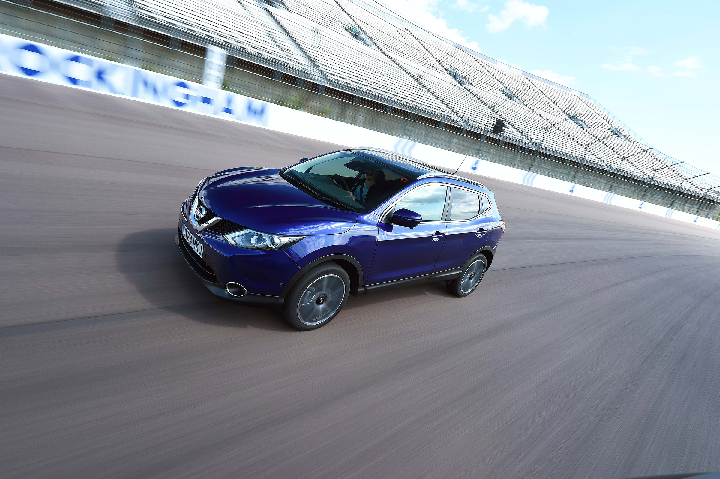 Nissan Qashqai header
