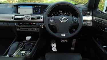Lexus LS interior