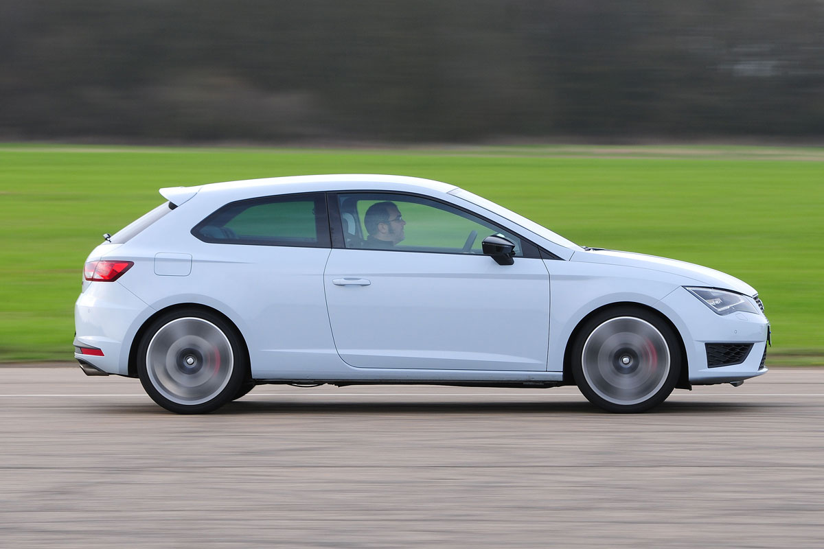 Seat-Leon-Cupra-profile