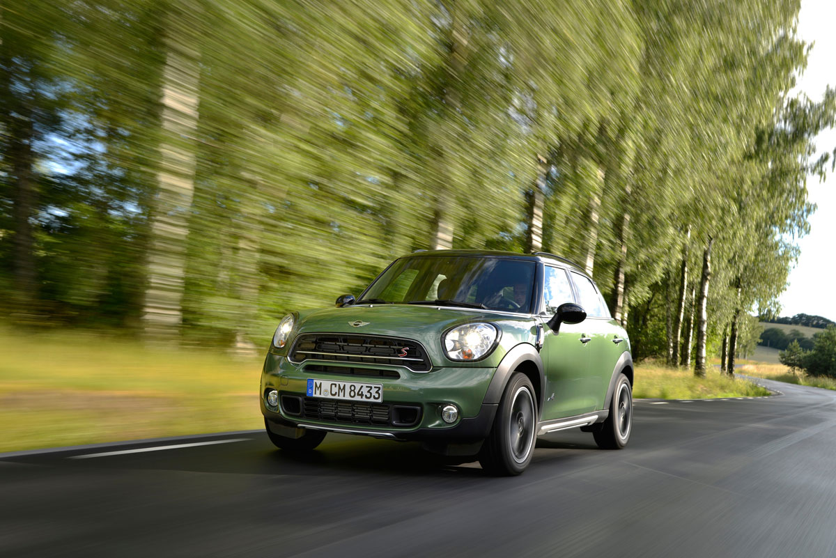 MINI Countryman tracking