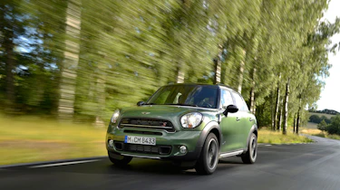 MINI Countryman tracking