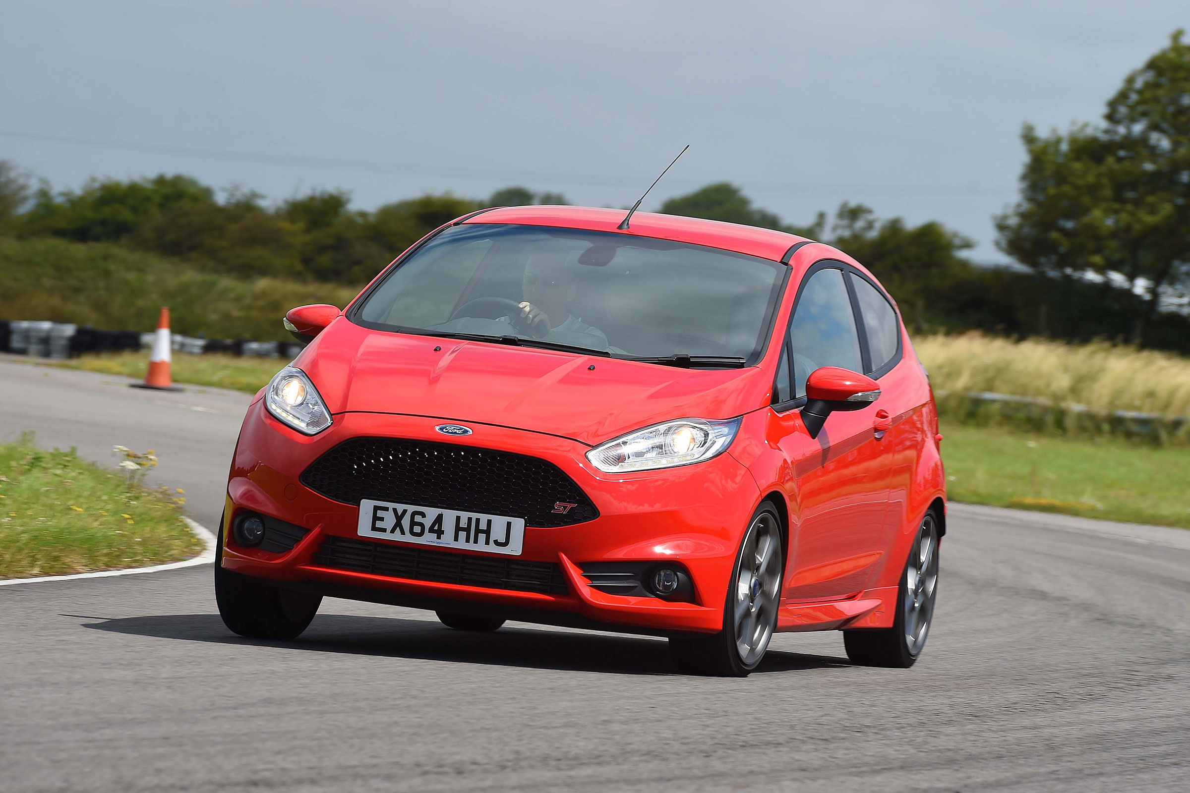 Ford Fiesta ST - front cornering
