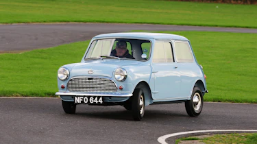 Mini - front cornering