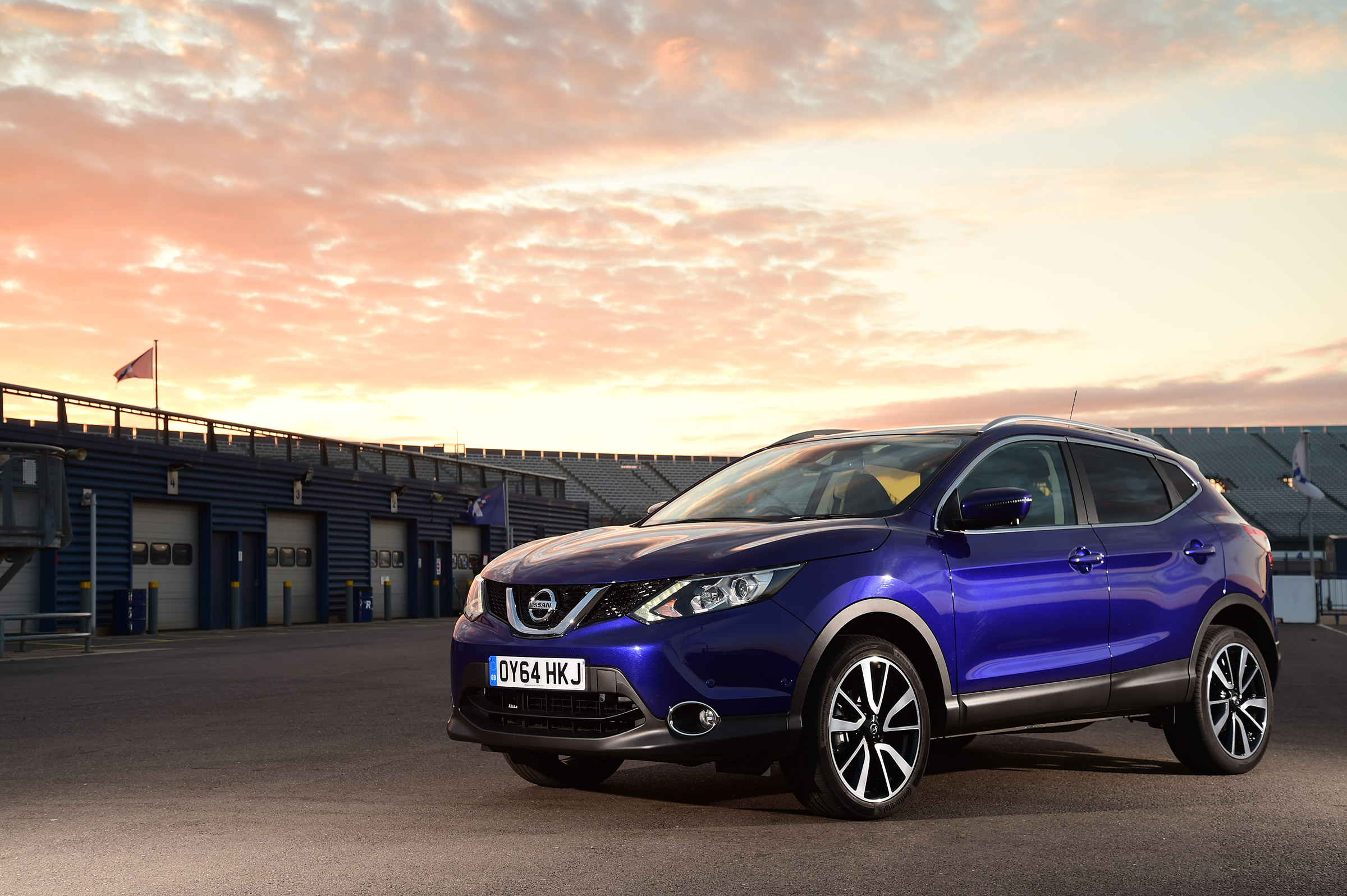 Nissan Qashqai front 3/4