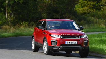 Range Rover Evoque SE Tech 2016 - cornering