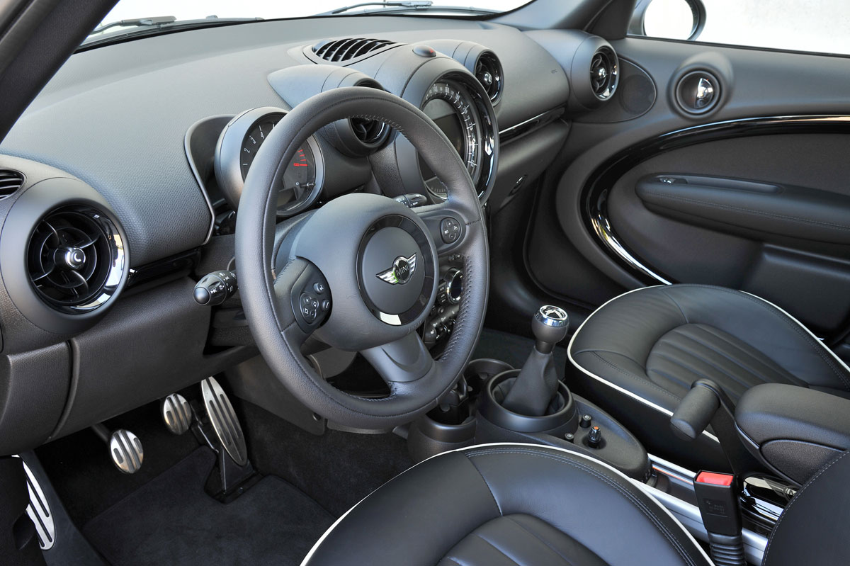 MINI Countryman interior