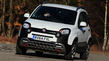 Fiat Panda Cross - front action