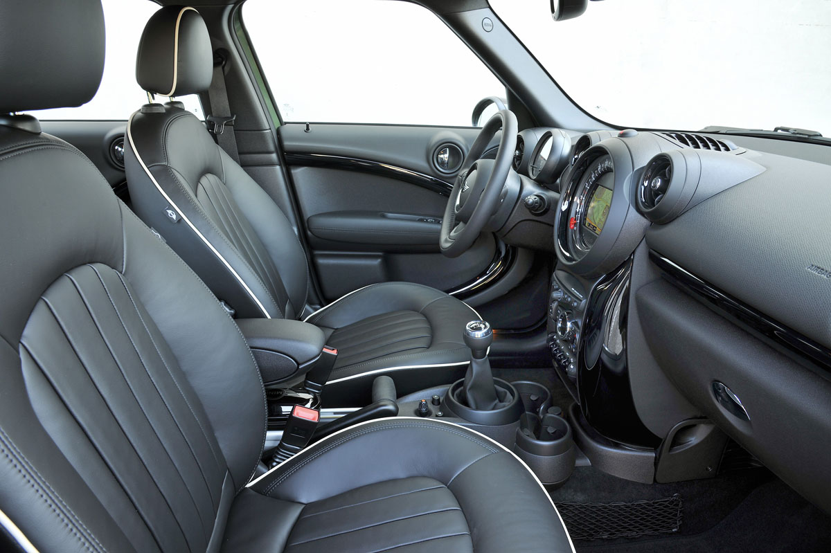 MINI Countryman seats