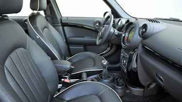 MINI Countryman seats