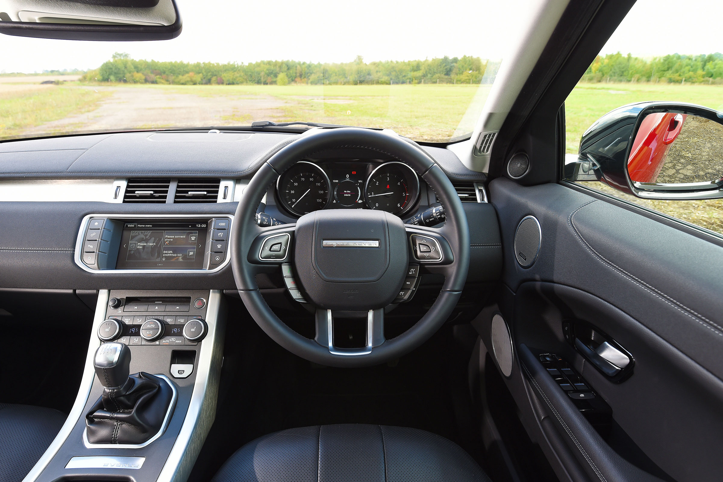 Range Rover Evoque SE Tech 2016 - interior